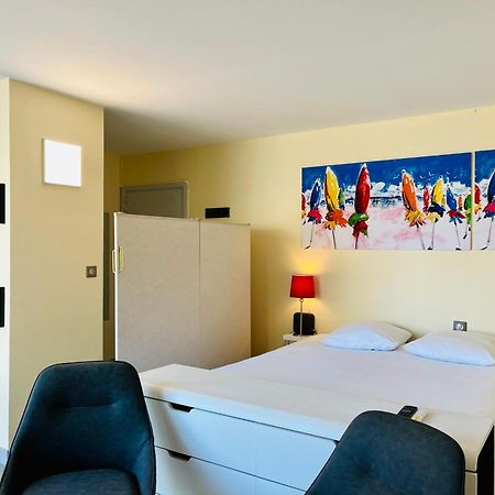 Les 3 Tours Et Parking Apartment Ла Рошел Екстериор снимка