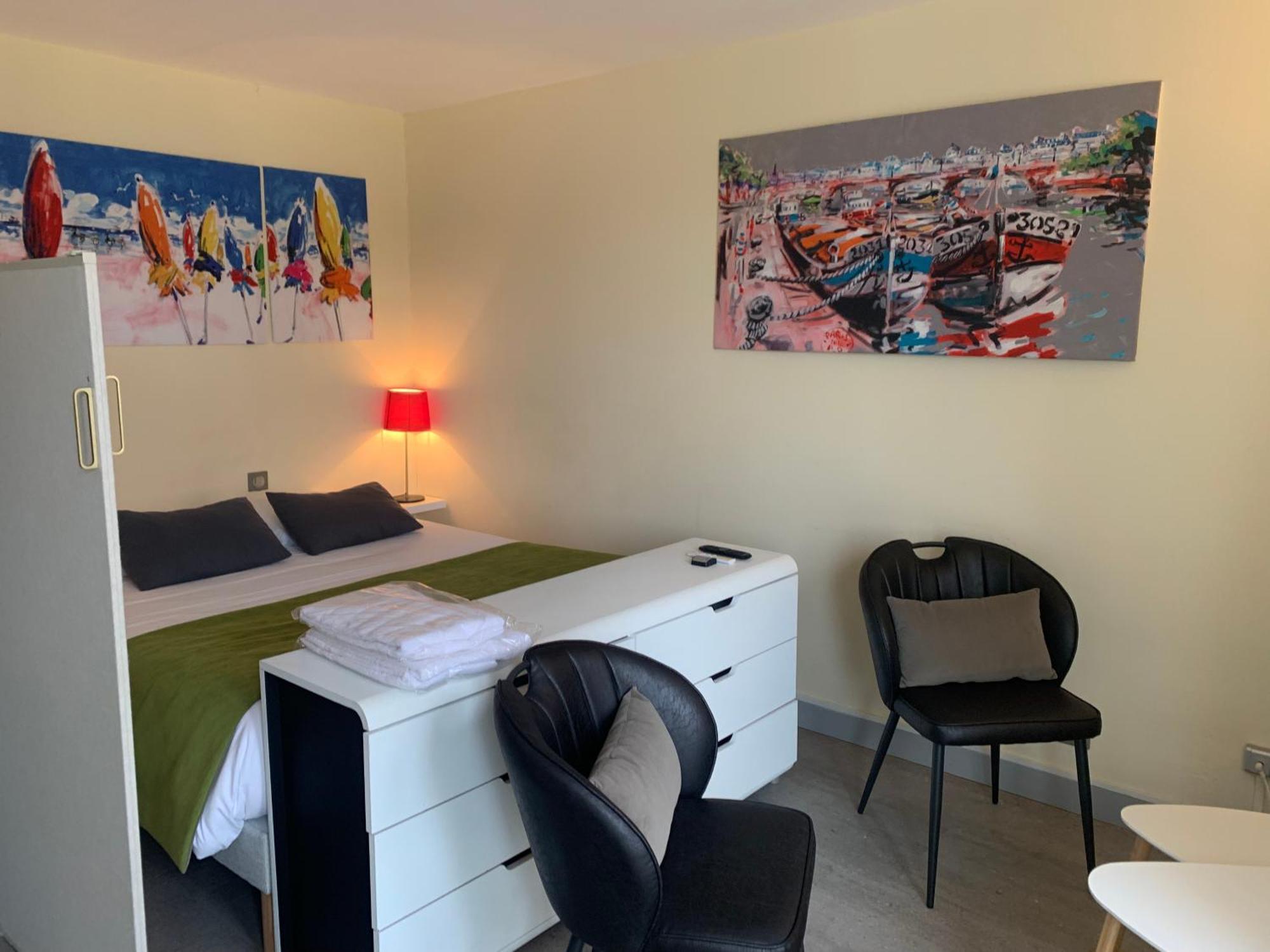 Les 3 Tours Et Parking Apartment Ла Рошел Екстериор снимка